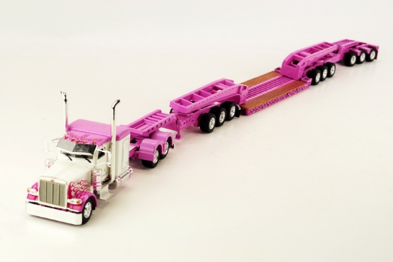 Peterbilt 6x4 Tractor w/Sleeper & 3x3x3 Lowboy - 1:53