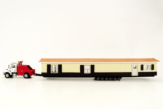 Peterbilt 335 w/Mobile Home Trailer