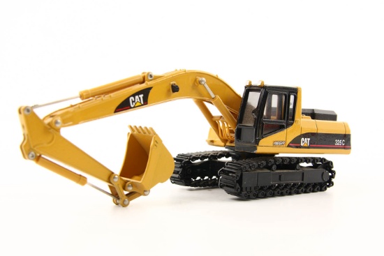 Caterpillar 325C Excavator