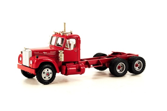 Mack Diesel Tandem Axle Tractor