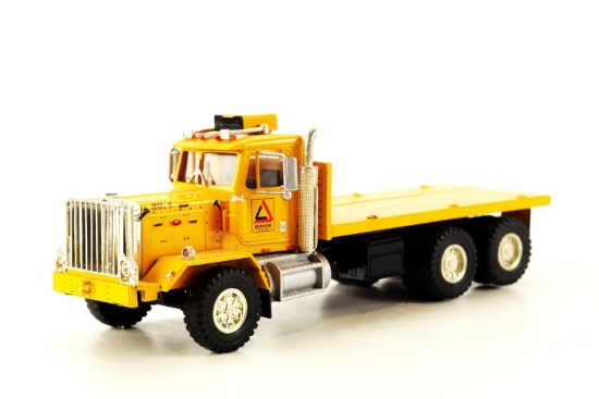 Peterbilt Flatbed Truck - Davis Companies - 1:48