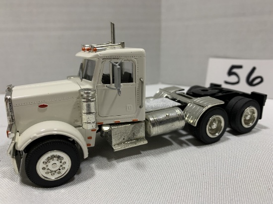 Peterbilt 379 6x4 Tractor - White - 1:48