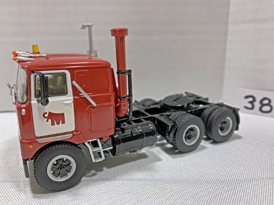 Mack F700 Ballast Truck - Mammoet