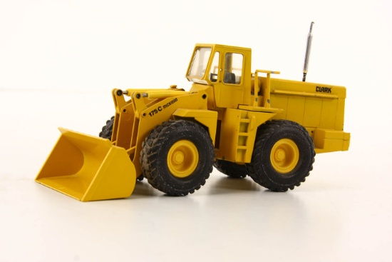 Clark 175C Wheel Loader - Yellow