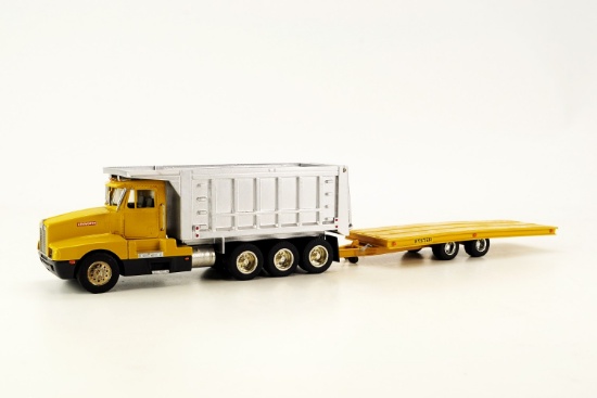 Kenworth T600 3-Axle Dump w/2-Axle Tag Trailer - Yellow - 1:48
