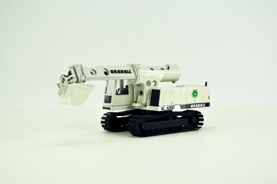 Gradall XL5200 Excavator - Ohio ODOT - White