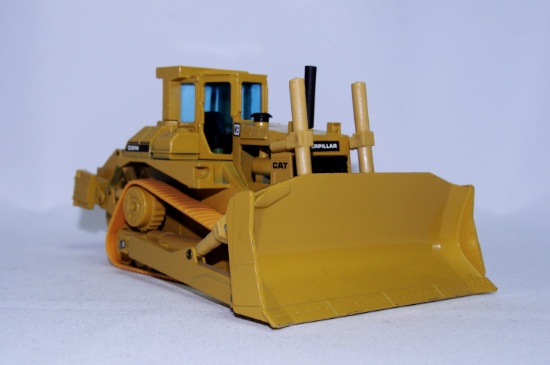 Caterpillar D8N Bulldozer