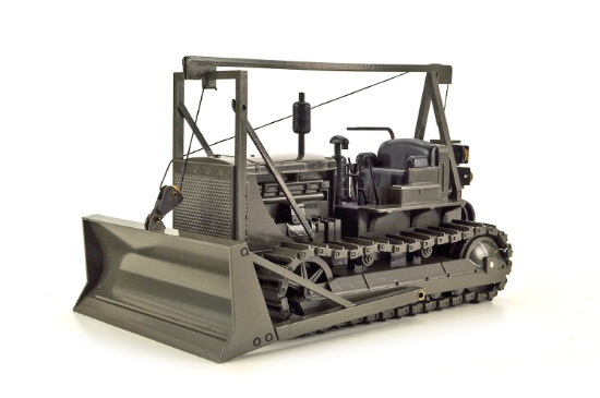 Caterpillar D7 Track-Type Tractor - 1:25