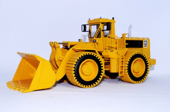 Caterpillar 988B Wheel Loader - Beadless Tires - 1:48