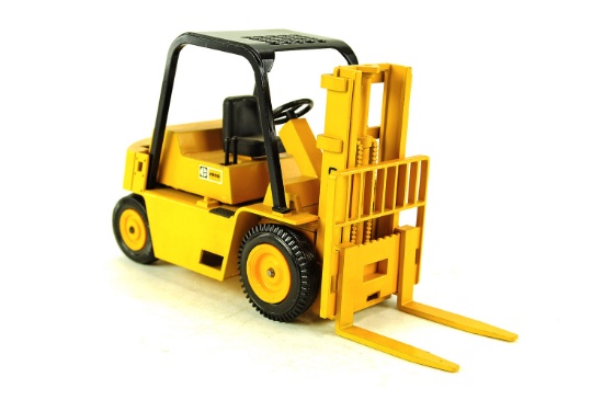 Caterpillar V80D Forklift - 1:25