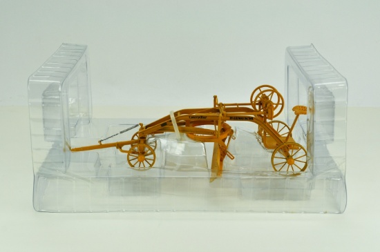 Caterpillar No 4 Hwy Patrol Grader - Yellow - 1:16
