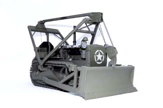 Caterpillar D4 Dozer w/Winch - Military - 1:16