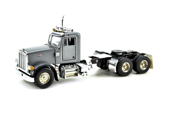 Peterbilt 357 Tractor