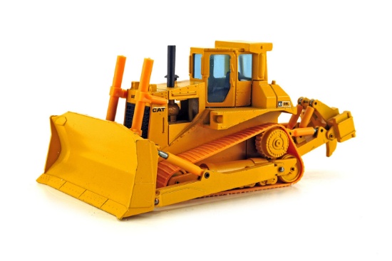 Caterpillar D8L Tractor