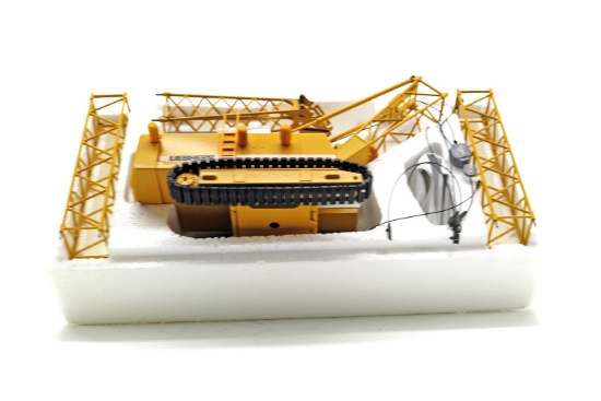 Liebherr HS843 Crawler Crane