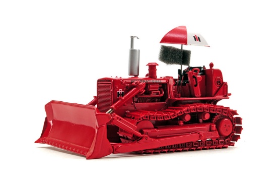 International TD-15 Crawler w/Umbrella - Red