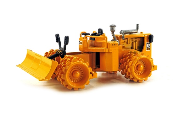 Caterpillar 825B Compactor