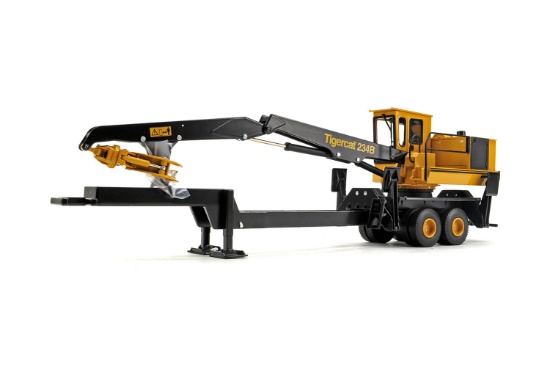 Tigercat 234B Log Loader - 1:32