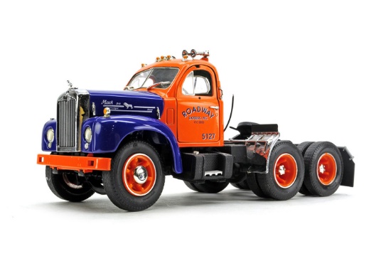 Mack 1960 Model B-61 Tractor - 1:34 - Roadway
