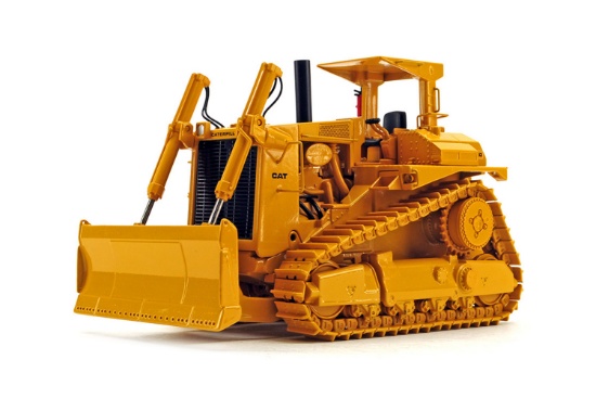 Caterpillar D10 Dozer w/Push Blade & Block - 1:48