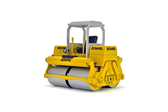 Bomag BW200 Roller - 1:24