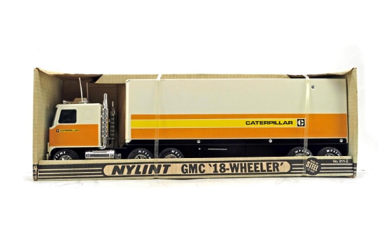 GMC 18-Wheeler Van Body - Caterpillar - 1:18