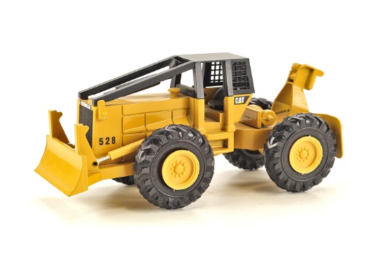 Caterpillar 528 Log Skidder