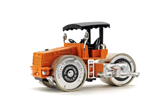 Macadam M-15 Roller - 1:53