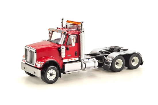 International HX520 Tandem Tractor & XL Lowboy - Red