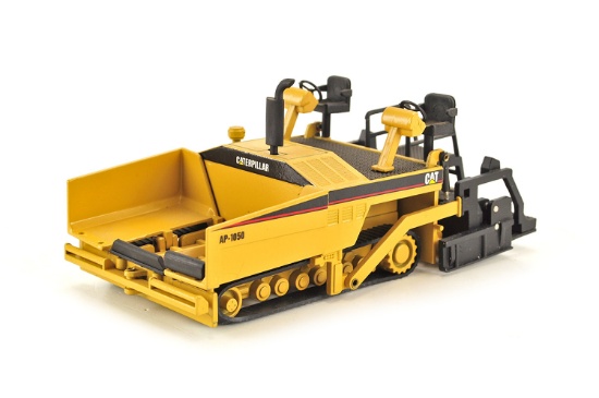 Caterpillar AP-1050 Asphalt Paver