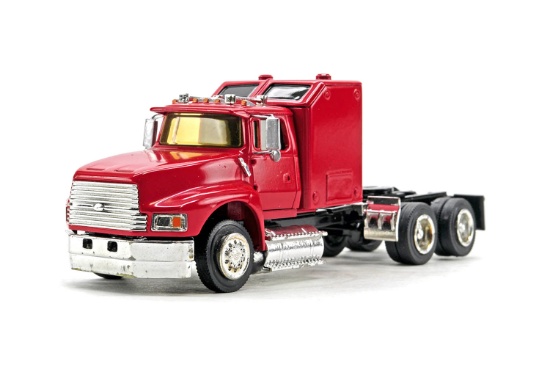 Ford LTLS 9000 Tractor w/Sleeper Cab