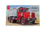 Autocar DC9964B Dump Truck - Model Kit - 1:25