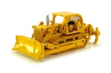 International TD-25 Crawler w/Ripper - 1:87