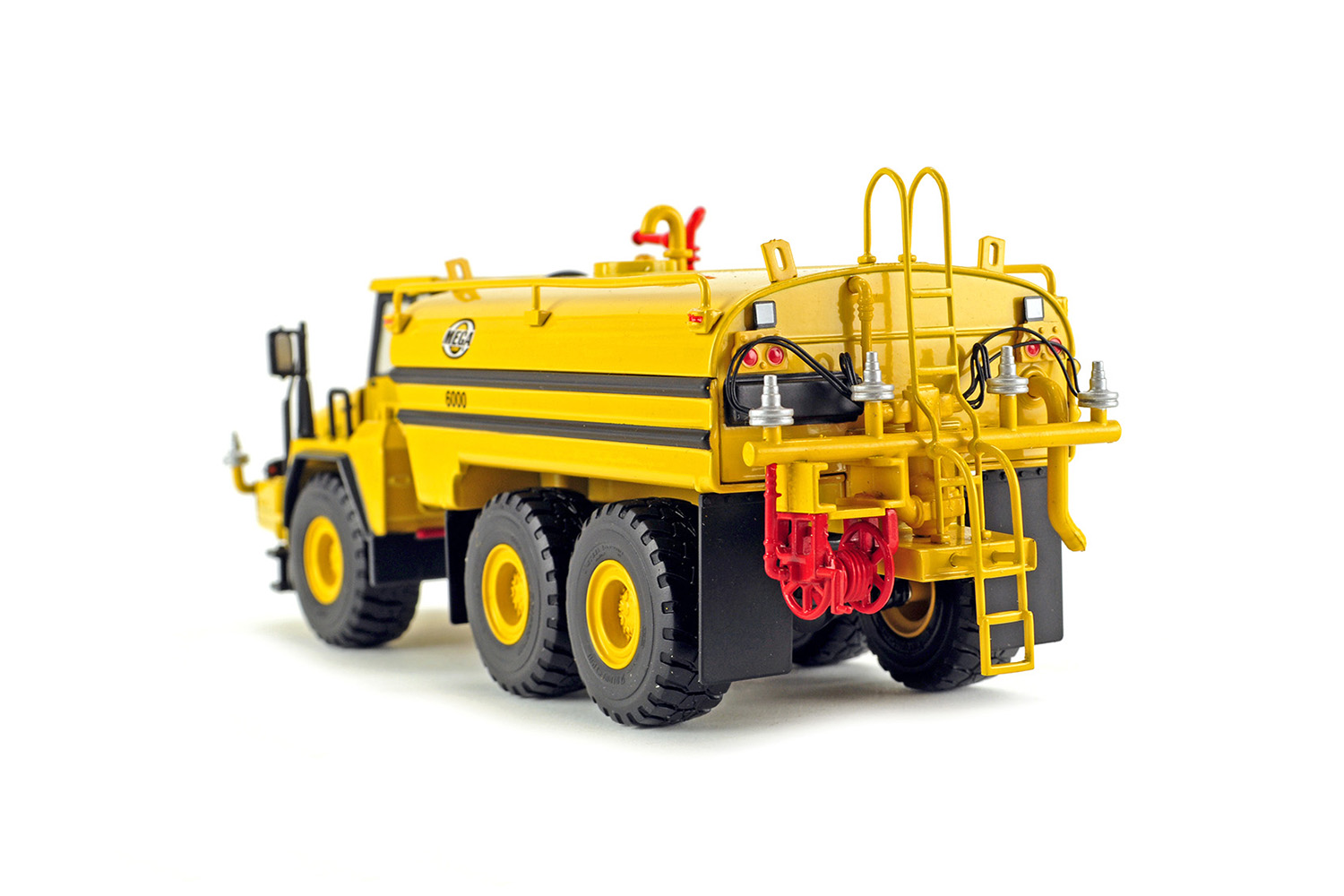Komatsu HM400-1 Water Tank | Proxibid