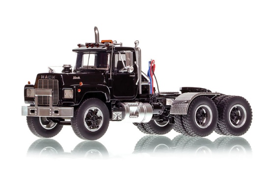 Mack RD688 SX 1987 Tandem Axle Tractor - Black