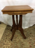 Sm. Victorian Parlor Lamp Table