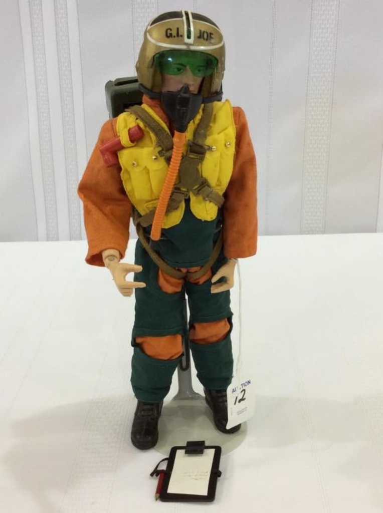 3.75" Gi Joe  Air force pilot  with Swords weapons Action Figure  Rare Figure 