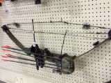 Bear Camo Design Compound Hunting Bow w/ Arrows