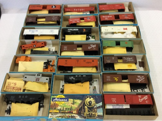 Lot of 20 Athearn Un-Assembled HO Scale Model
