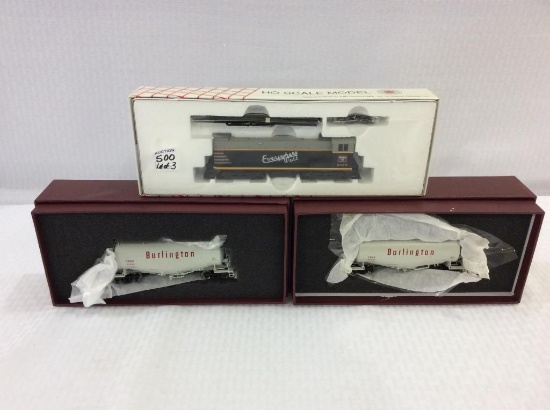 Lot of 3 HO Scale Train Cars Including