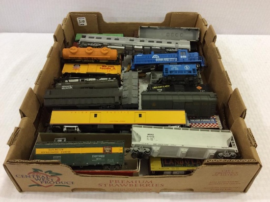 Group of Various Assorted HO Scale Train Cars