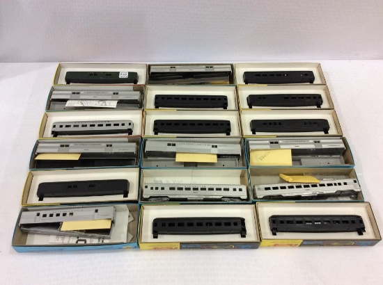 Lot of 18 Athearn & Roundhouse Un-Assembled