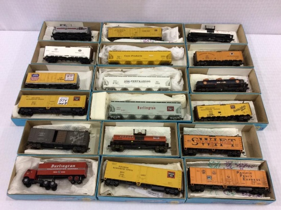 Lot of 18 Athearn HO Scale Assembled Model Kits in