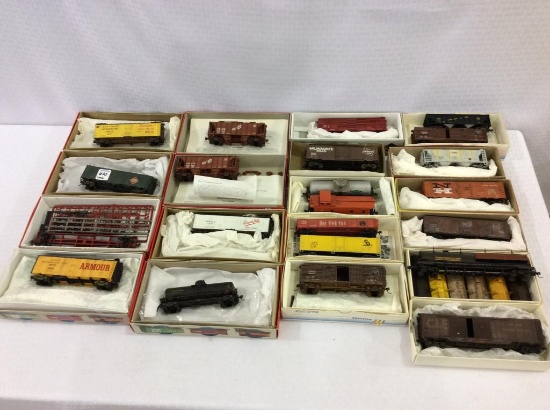 Group of Mostly Walthers & Accurail Assembled