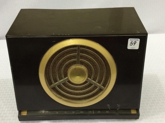 Vintage RCA Victor Radio Model NX-561