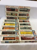 Lot of 16 Lionel O Gauge Train Cars-All Famous