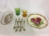 Group of Glassware Pieces Including Floral