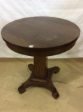 Round Pedestal Parlor Table (Approx.. 30 Inches