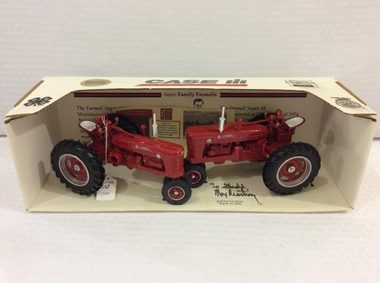 Case IH Special Edtion 1/16th Scale Tractor Set