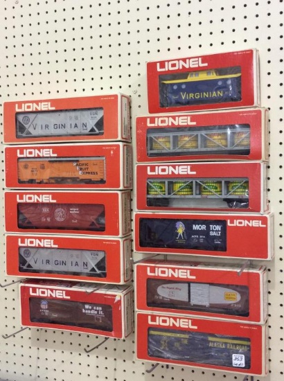 Lot of 11 Lionel Train Cars in Boxes